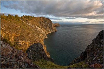 Hvile på Baikal-sjøen om høsten: til de ukjente dypene